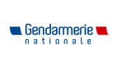 Logo Gendarmerie nationale : Symbole et Identité Officielle Logo Gendarmerie nationale avec texte bleu encadré de rectangles bleu et rouge symbolisant le drapeau français.