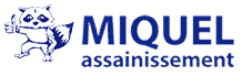 Miquel Assainissement : Logo et Expertises en Sanitaire Logo bleu Miquel assainissement avec un raton laveur faisant un pouce levé, texte dynamique et professionnel.